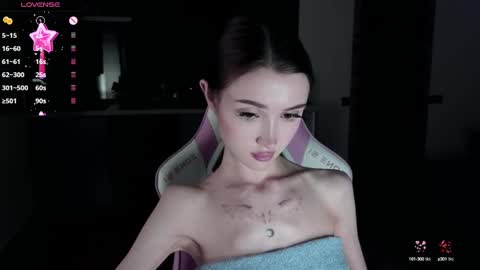Snapshot of sweetiebones chatting on February 26, 6:59 pm bratty gf online show from February 26, 6:59 pm