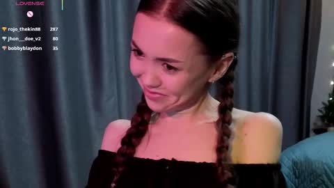 sweetieee_kira online show from February 3, 2:53 am