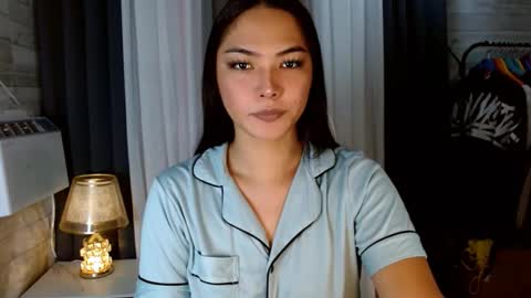Snapshot of sweetiefox1 chatting on September 24, 2:18 am sweetiefox1 online show from September 24, 2:18 am