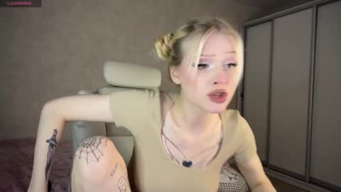 sweetie Lisa3 online show from March 11, 5:02 pm