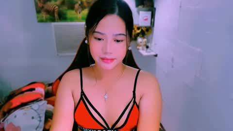 Snapshot of sweetienicole chatting on October 21, 1:54 am Nicole online show from October 21, 1:54 am