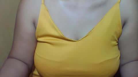 sweetiepinay30 online show from February 9, 8:44 pm