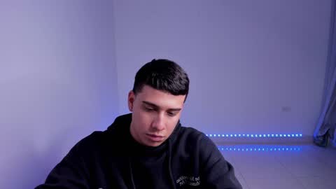 Lian online show from January 27, 11:00 pm