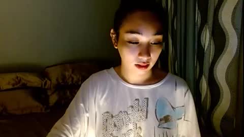 Lilly online show from March 10, 3:44 am