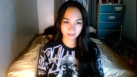 Lilly online show from February 21, 11:46 am