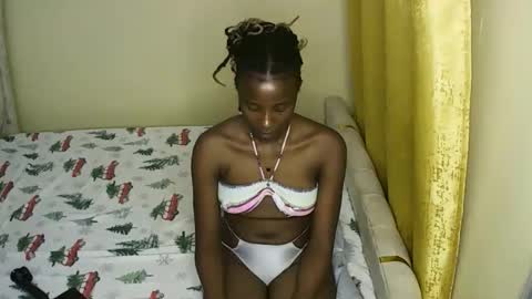 sweetlily_30 online show from April 11, 7:45 am