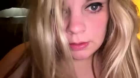 Lisa  online show from November 25, 4:06 pm