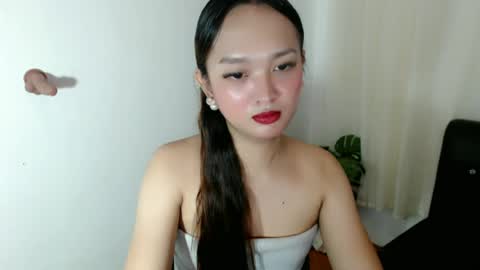 lilcherry online show from June 12, 7:07 am