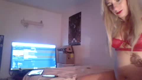 Aria online show from April 14, 11:57 am