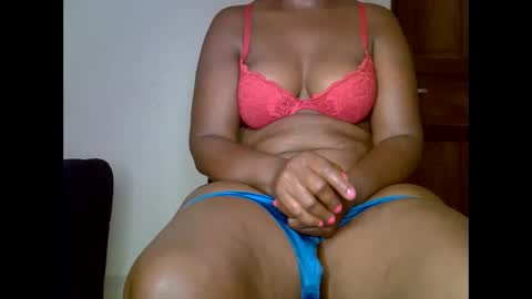 sweetrenne online show from September 20, 2:36 am