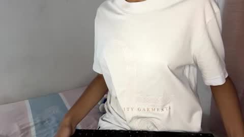 SweetSinnyX online show from March 7, 6:57 am