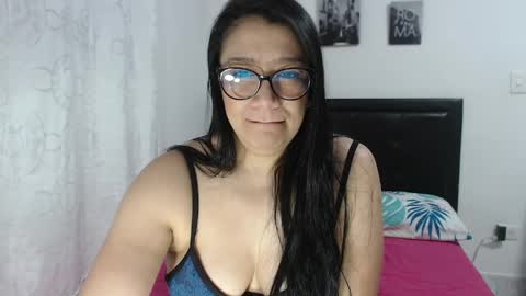 Stormi online show from April 5, 10:01 am