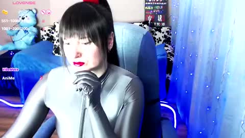 Snapshot of sweetsunnymila chatting on December 19, 11:18 am HelloI amShy Charming Mila-Nice to meet you and Welcome I am not a nude model  Sometimes a smile is all that we need online show from December 19, 11:18 am