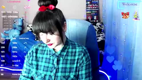 Snapshot of sweetsunnymila chatting on February 4, 10:43 am HelloI amShy Charming Mila-Nice to meet you and Welcome I am not a nude model  Sometimes a smile is all that we need online show from February 4, 10:43 am