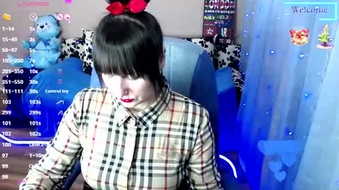 Snapshot of sweetsunnymila chatting on December 23, 11:04 am HelloI amShy Charming Mila-Nice to meet you and Welcome I am not a nude model  Sometimes a smile is all that we need online show from December 23, 11:04 am