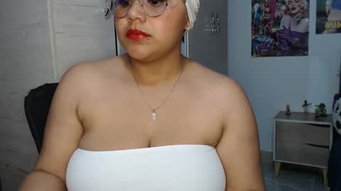 sweett_candy1 online show from October 8, 2:19 am