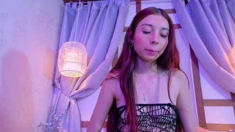 sweett_isabellaa online show from May 4, 3:46 am
