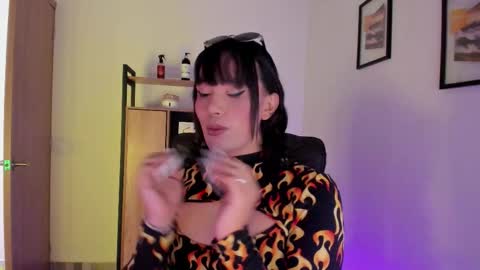 sweett_lust online show from January 16, 4:43 am