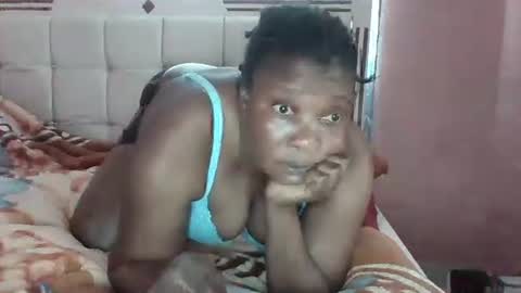 sweett_melly online show from December 3, 12:55 pm