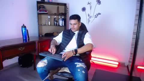 Jei  online show from July 27, 6:38 pm