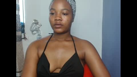 sweetxboobs online show from December 10, 8:51 am