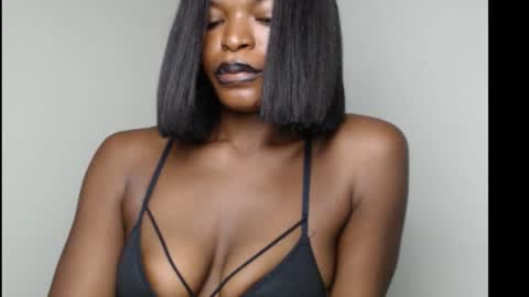 sweetxxboobsx online show from November 9, 9:46 am