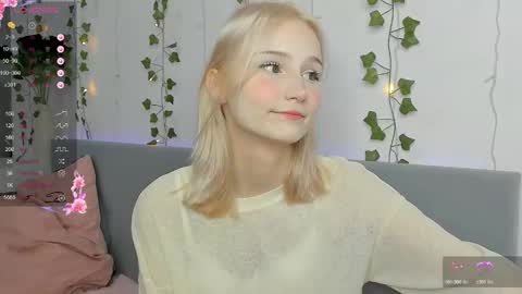 l1sa spears online show from December 4, 9:36 pm