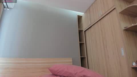 Vikky online show from December 16, 12:40 am