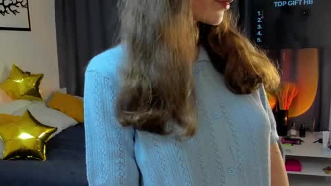 Bella . online show from September 25, 8:49 pm