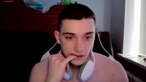 Alex online show from April 12, 10:30 am