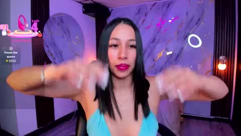 Snapshot of swet_bunnyx_ chatting on October 22, 8:43 pm sweet online show from October 22, 8:43 pm