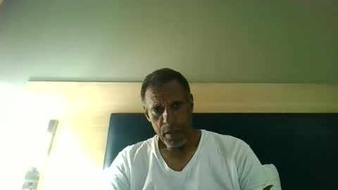 swimmerbod2495 online show from June 27, 9:21 pm