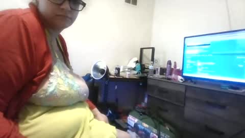 switchbabe27 online show from June 27, 7:53 pm