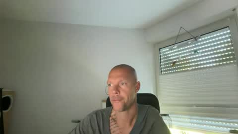 sx1904 online show from July 13, 10:19 am