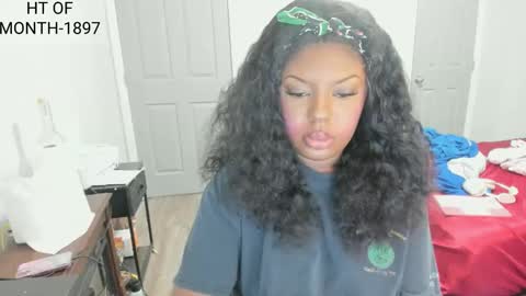 sxamleuy online show from November 19, 1:10 pm