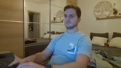 syl092 online show from November 4, 5:36 pm