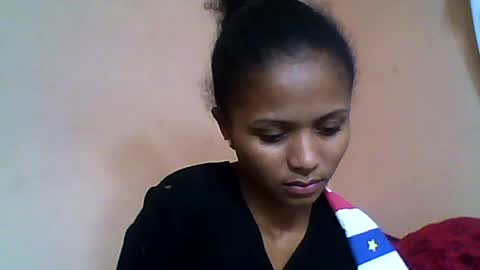 sylvaniah01 online show from June 24, 6:42 am