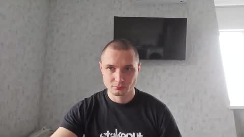 Den online show from March 27, 8:09 am