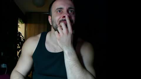 Snapshot of t_huracane chatting on March 3, 5:31 pm Huracane online show from March 3, 5:31 pm
