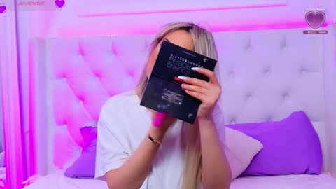 Arianna online show from March 19, 2:22 pm