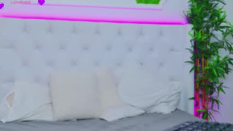 Snapshot of taahiraarabian chatting on March 12, 1:51 pm Arianna online show from March 12, 1:51 pm