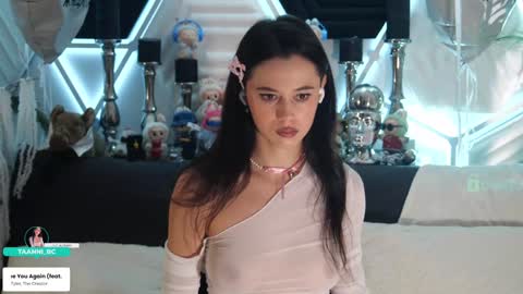 TAANNI online show from December 15, 11:01 pm