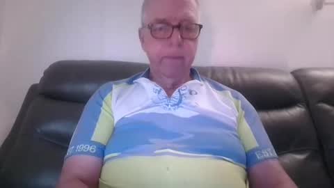 tacrunner66_ online show from June 3, 2:33 pm