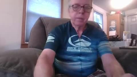 tacrunner66_ online show from December 20, 11:12 pm