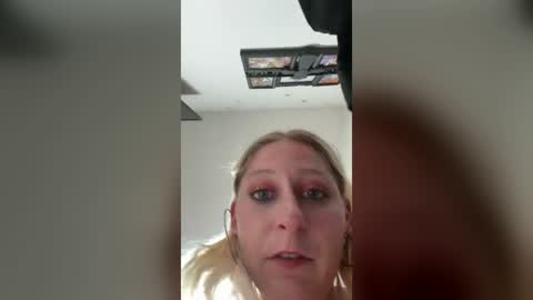 tailormepapi online show from August 9, 3:23 am