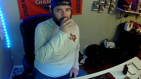 TaintNuzzler online show from February 1, 9:43 am