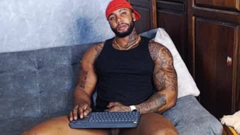 Tairon Tucke online show from February 3, 3:20 am