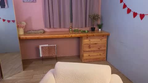 Lizzy online show from March 18, 6:52 am