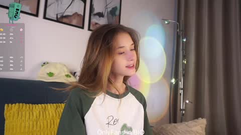 Mia online show from February 3, 2:41 am