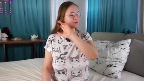 Molly online show from March 30, 1:06 am